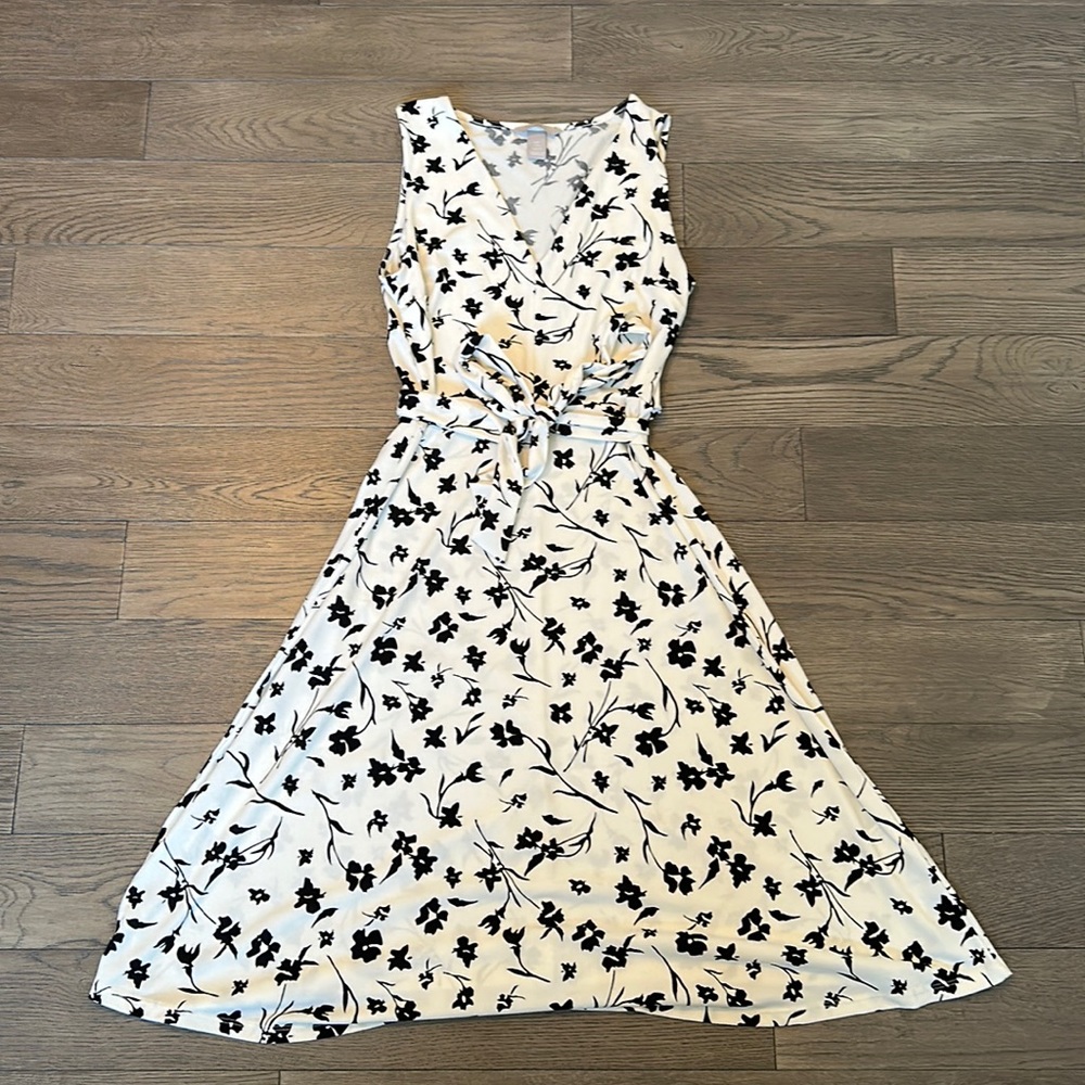 H&M White with black floral detail summer dress
